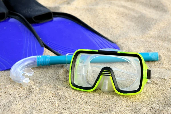 stock image Flippers, snorkel and mask for diving on the beach