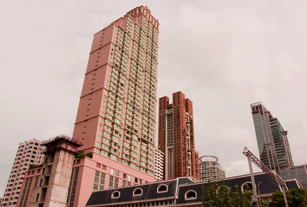 バンコクの近代的な超高層ビル — ストック写真