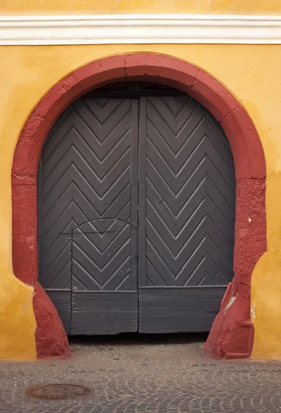 古い家の木製ドア — ストック写真