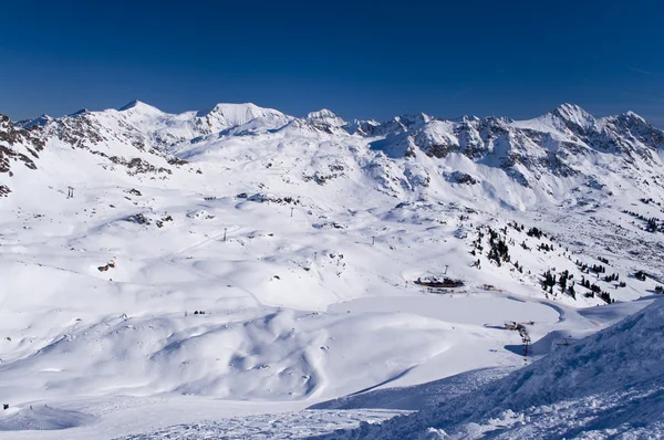 Stok narciarski w austriackich Alpach — Zdjęcie stockowe