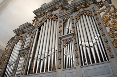 Kilise organı