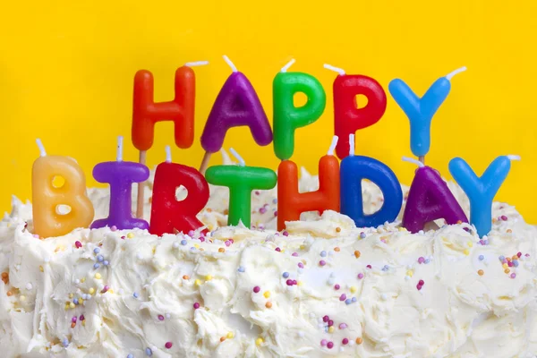 Grattis på födelsedagen kaka med budskap — Stockfoto
