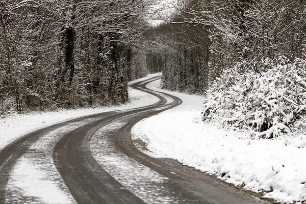 Snöig väg — Stockfoto