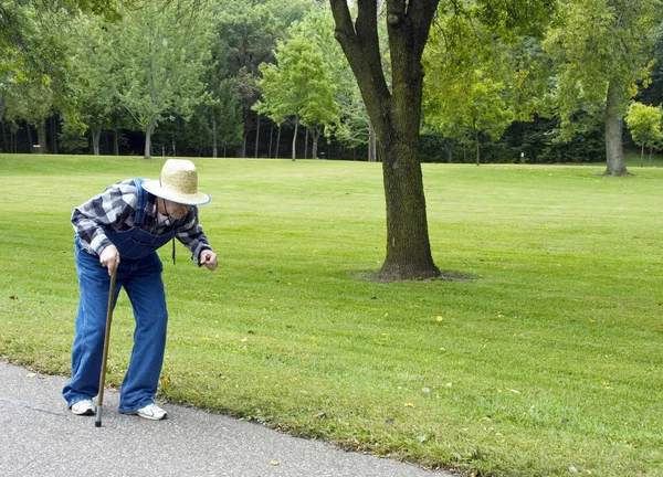Elderly man waalking — Stock Photo, Image