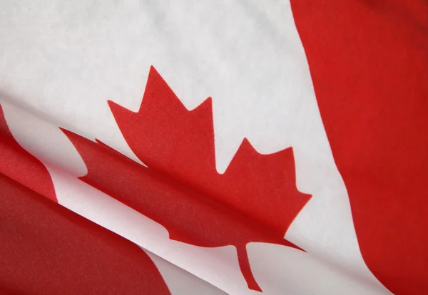 Καναδική σημαία πτυχωτό από ένα αεράκι — Φωτογραφία Αρχείου