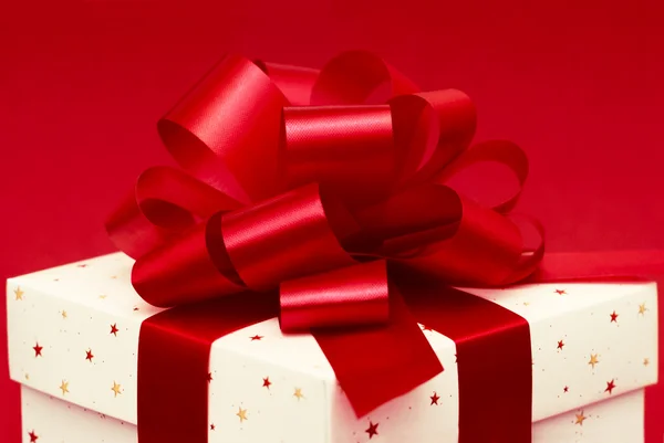Weiße Geschenkbox — Stockfoto