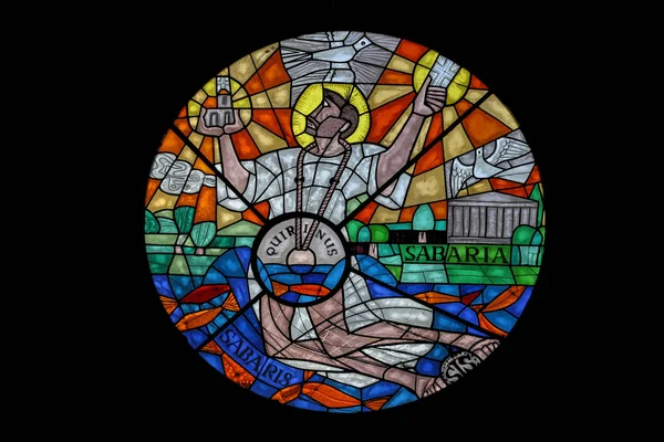 聖クゥイリナス ステンド グラス — ストック写真