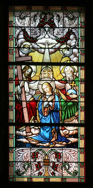 Die Krönung Der Seligen Jungfrau Maria Glasmalerei — Stockfoto