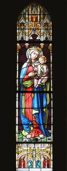Neitsyt Maria Jeesus-vauvan kanssa — kuvapankkivalokuva