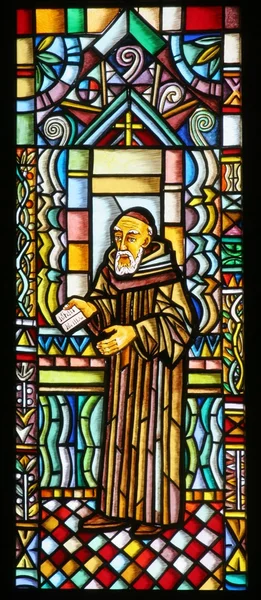 Sfântul Leopold Mandic Vitralii — Fotografie, imagine de stoc