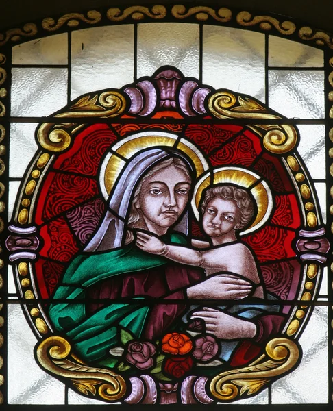 Дева Мария с младенцем Иисусом — стоковое фото
