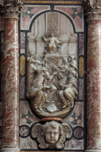 Detalle del púlpito en la catedral de Zagreb — Foto de Stock