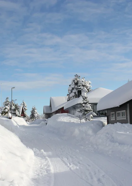 冬のストリートと住宅 — ストック写真