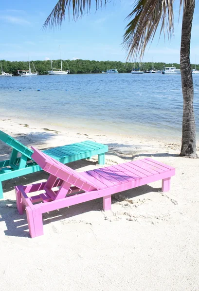 海滩躺椅 — 图库照片
