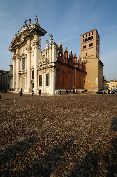 Cattedrale di San Pietro (Mantova, Italia) ) —  Fotos de Stock
