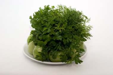 domates ve taze otlar