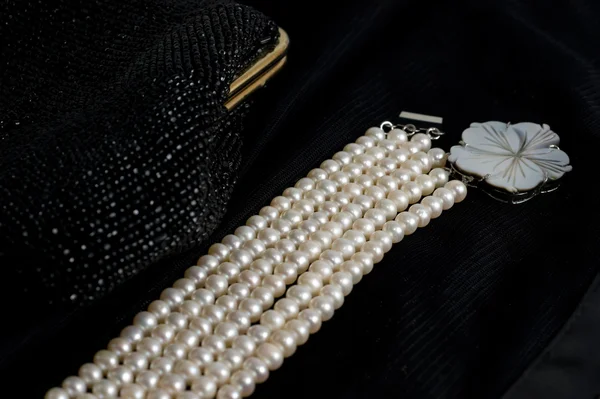 Pearl beads — Stock Photo, Image