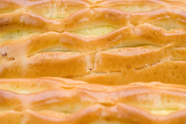 コテージチーズと甘いパン — ストック写真