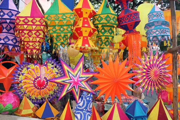 Coloridas linternas Diwali —  Fotos de Stock