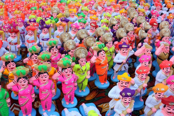 Ídolos de argila coloridos — Fotografia de Stock