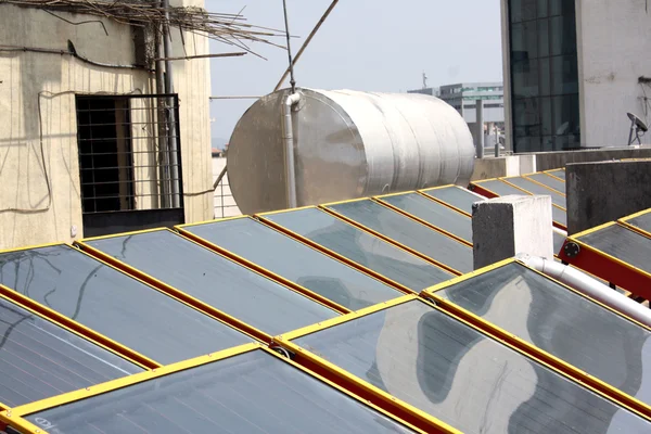 Paneles solares del calentador — Foto de Stock