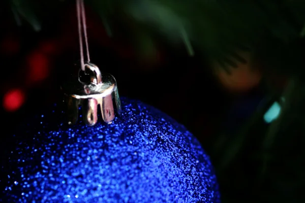 Christmas ornaments on tree. — Stock Photo, Image