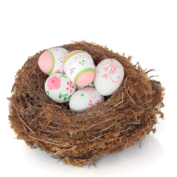 Velikonoční vajíčko hnízdo — Stock fotografie