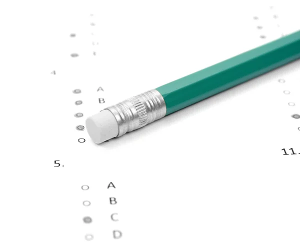 Lápis e papel de teste — Fotografia de Stock