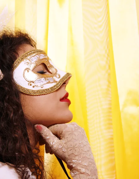 Beautiful Woman Wearing Carnival Venetian Mask — Stock Photo, Image