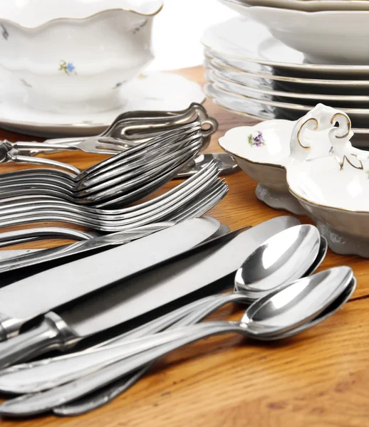 Dishes and cutlery set — 图库照片