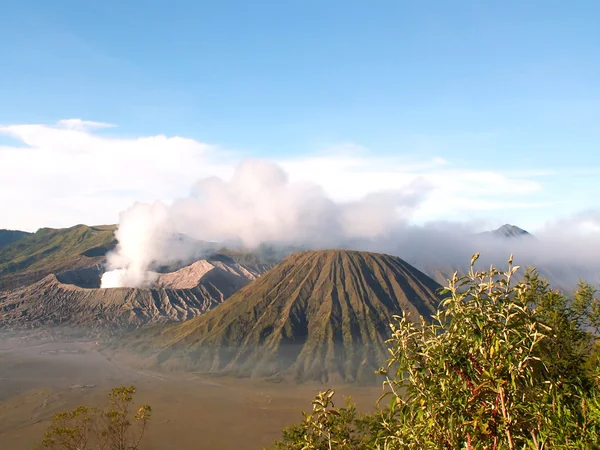 Ιδανικό Ηφαίστεια Και Βρωμο Στην Tengger Καλντέρα Ιάβα Ινδονησία — Φωτογραφία Αρχείου