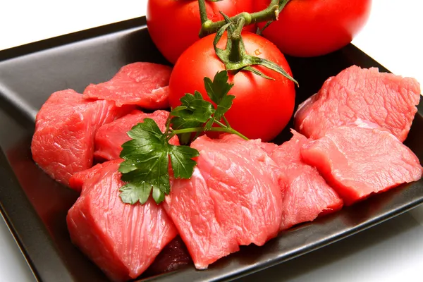 Surowe świeże mięso krojone w kostkę — Zdjęcie stockowe
