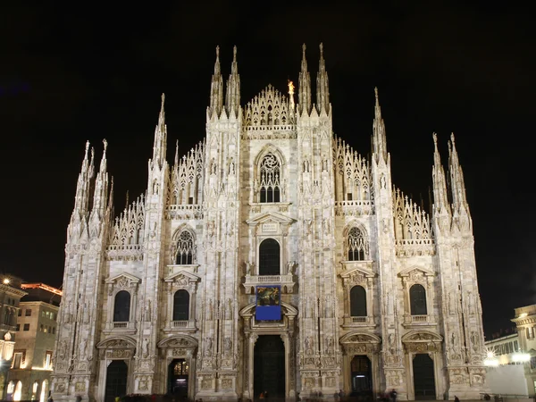 Kuppel von Mailand, Nachtaufnahme — Stockfoto