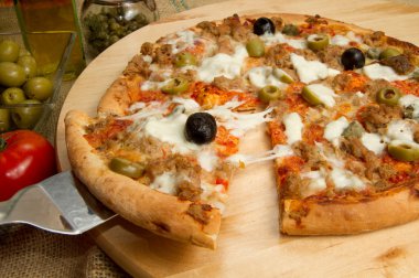 Zeytinli pizza.