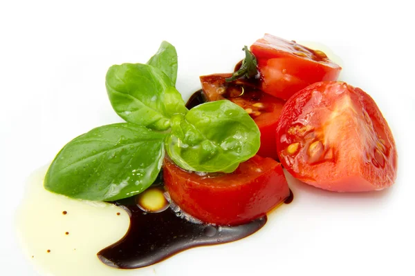 Pomidorów i octem balsamicznym — Zdjęcie stockowe