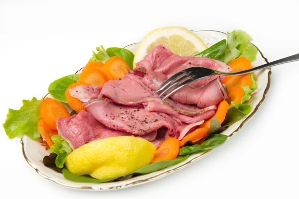 Carne asada con ensalada — Foto de Stock
