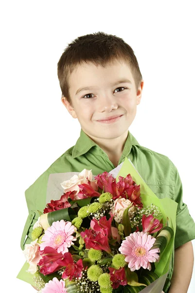 Ein Junge mit Blumenstrauß — Stockfoto