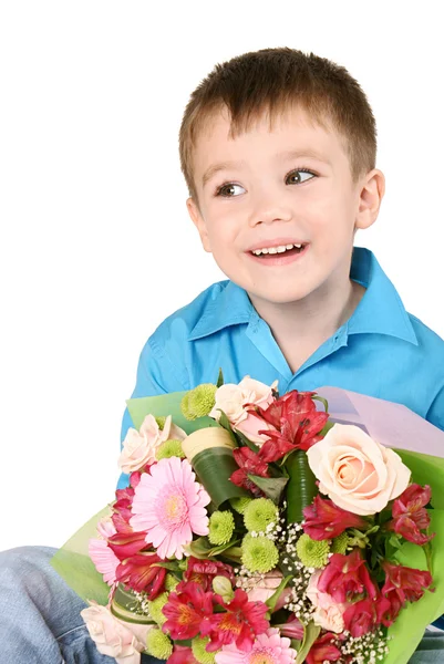 Ein Junge Mit Einem Strauß Verschiedener Blumen Isoliert Auf Weißem — Stockfoto