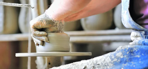 Tillverkning av keramiska vas — Stockfoto