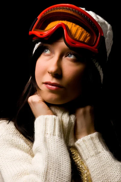 Mulher bonito com pulôver branco e snowboardmask — Fotografia de Stock