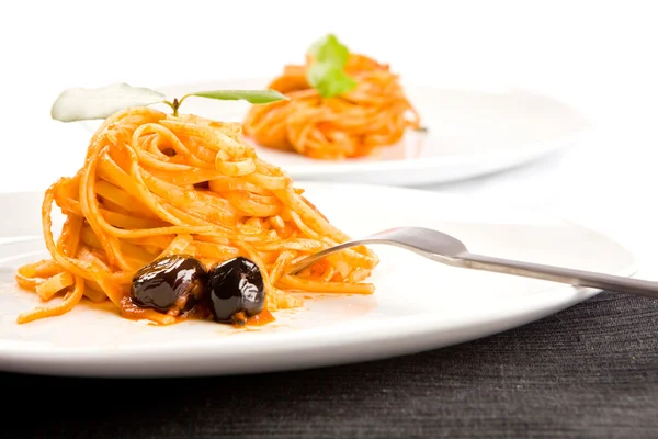 Espaguete Com Azeitonas Tomatosauce — Fotografia de Stock