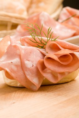 mortadella ile sandviç