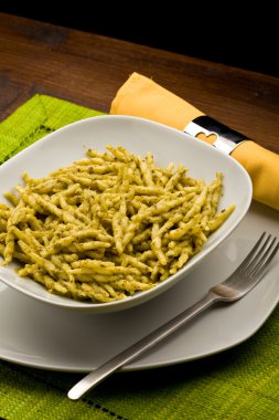 Pesto ile makarna