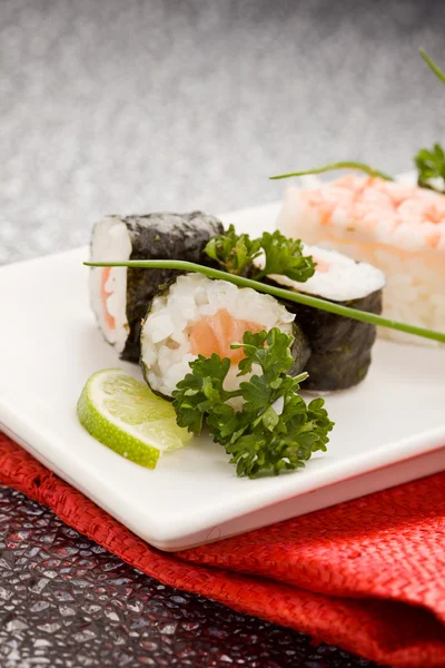 Sushi e sashimi — Fotografia de Stock