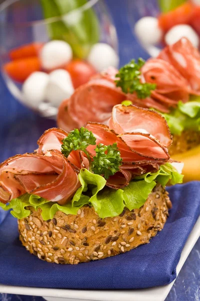 Sandwich with Salami and Salad — Stock Photo, Image