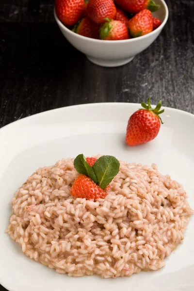 Risotto with Strawberries and Champagne — Stock Photo, Image