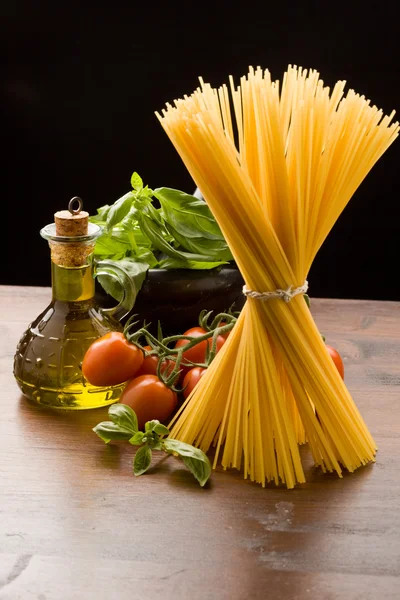 Zutaten für italienische Pasta — Stockfoto