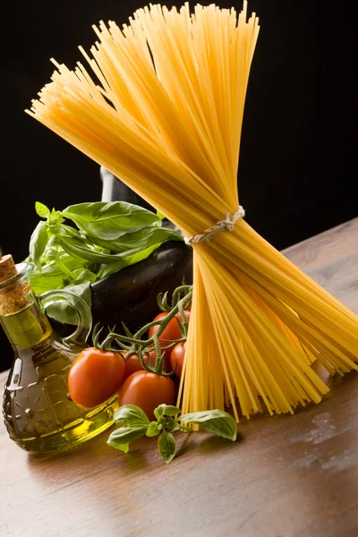 イタリアのパスタのための原料 — ストック写真