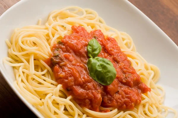 Spaghetti mit Toamtoe-Sauce — Stockfoto