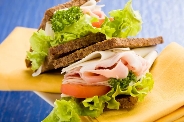 Sajt és sonka szendvics — Stock Fotó